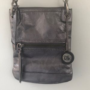 THE SAK Metallic Silver Crossbody Bag Gray Fabric Strap with Keyrings